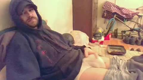 Snapshot of hungsubbb chatting on 11.23.25 Boi online show from 11.23.25