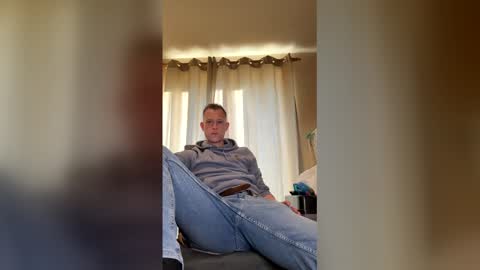 HungTeaseX online show from 04.17.26