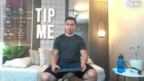 Snapshot of hunk_ryan chatting on 12.21.24 hunk_ryan online show from 12.21.24