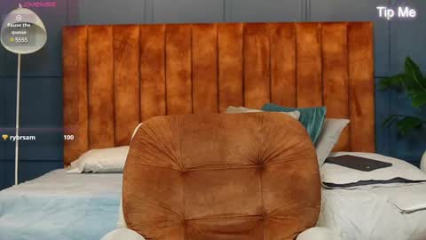 Snapshot of hunk_ryan chatting on 03.12.25 hunk_ryan online show from 03.12.25