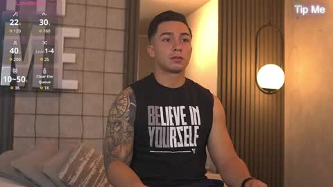 Snapshot of hunk_ryan chatting on 09.17.25 hunk_ryan online show from 09.17.25