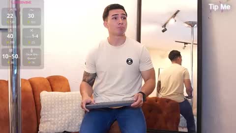 Snapshot of hunk_ryan chatting on 11.17.25 hunk_ryan online show from 11.17.25