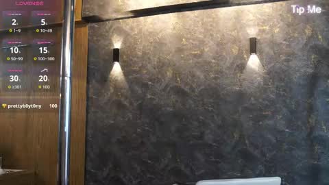 Snapshot of hunk_ryan chatting on 11.21.25 hunk_ryan online show from 11.21.25