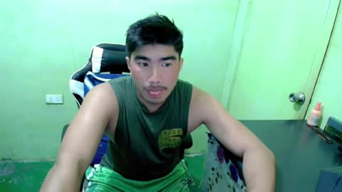 Snapshot of hunkfireman chatting on 07.15.26 ADAM online show from 07.15.26