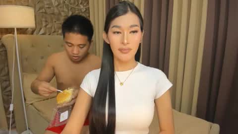 hunkhomerontop online show from 11.11.25