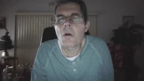 hunkmasclefad458 online show from 12.15.25