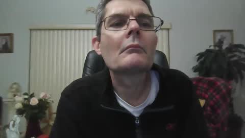 Snapshot of hunkmasclefad458 chatting on 02.16.26 hunkmasclefad458 online show from 02.16.26