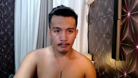 hunkylloyd online show from 02.19.25