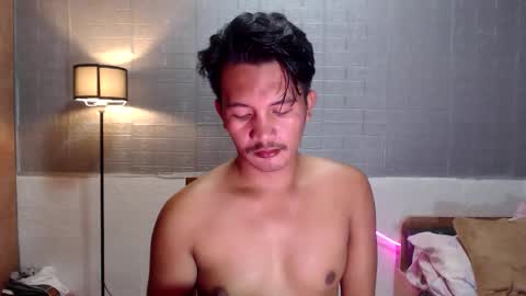 hunkylloyd online show from 02.20.26