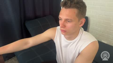 Snapshot of hunter_f1t chatting on 05.27.26 Hunter online show from 05.27.26