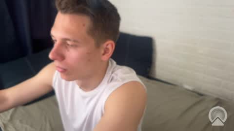 Snapshot of hunter_f1t chatting on 05.29.26 Hunter online show from 05.29.26