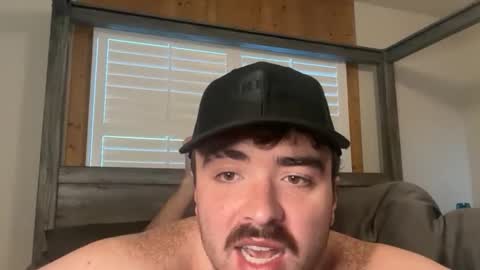 Snapshot of hunterbentleyy chatting on 10.21.25 Hunter online show from 10.21.25