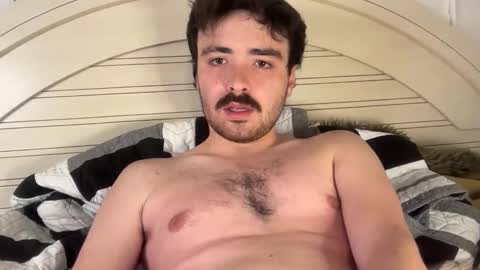 Snapshot of hunterbentleyy chatting on 11.17.25 Hunter online show from 11.17.25