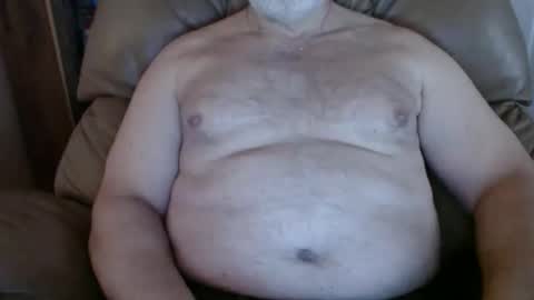 Snapshot of huntermark1 chatting on 02.01.26 huntermark1 online show from 02.01.26