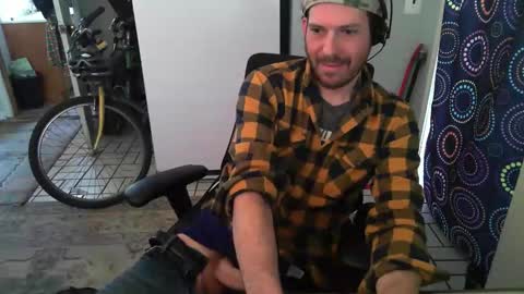 Hunter XX 420 online show from 05.04.26