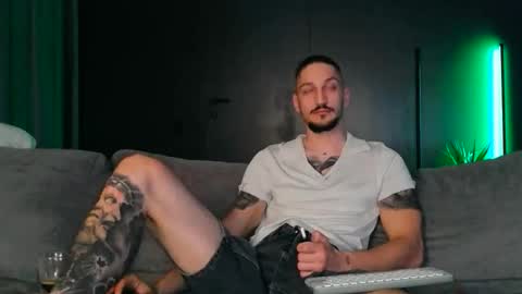 Snapshot of huntingod chatting on 11.29.25 HuntinGOD online show from 11.29.25