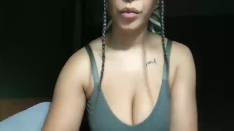 Snapshot of hunyybunz chatting on 02.02.26 Goddess Hunyy online show from 02.02.26