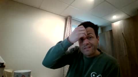 Snapshot of hurley7890 chatting on 05.14.26 hurley7890 online show from 05.14.26