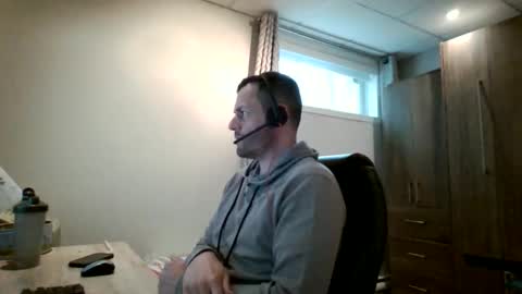 Snapshot of hurley7890 chatting on 05.20.26 hurley7890 online show from 05.20.26