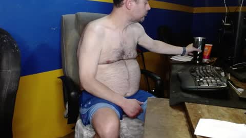 Snapshot of huskyguy chatting on 05.04.26 Huskyguy online show from 05.04.26