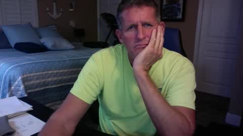 Snapshot of hvacstud4 chatting on 11.25.25 hvacstud4 online show from 11.25.25