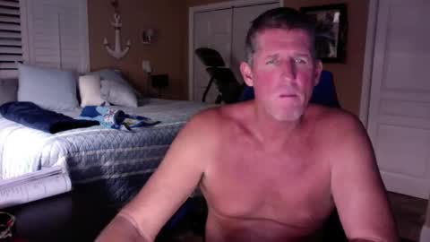 Snapshot of hvacstud4 chatting on 12.22.25 hvacstud4 online show from 12.22.25