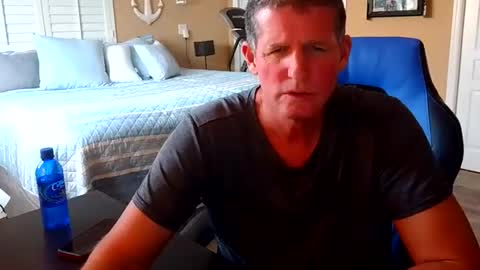 Snapshot of hvacstud4 chatting on 02.15.26 hvacstud4 online show from 02.15.26