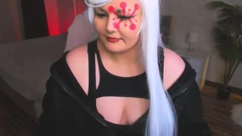 Hwasa online show from 03.03.26