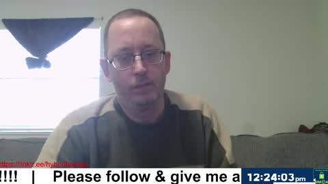 Snapshot of hybridhuman666 chatting on 12.14.25 Bob Anderson online show from 12.14.25