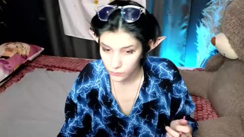 Hyeon Jin online show from 01.13.25