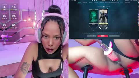 Snapshot of hyliebloom chatting on 12.05.25 Ashley online show from 12.05.25