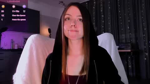 Miley. PVT open i have extra prices on nude show  online show from 03.11.25