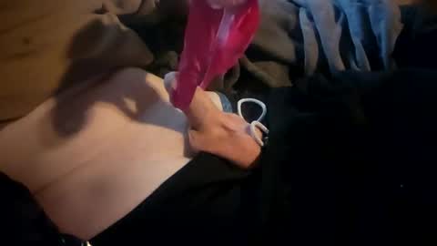 Snapshot of hypn0tiz3d chatting on 03.27.26 TeamCheamCreems online show from 03.27.26