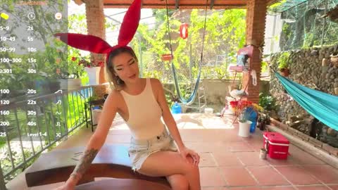 Snapshot of hypnotic_kitty chatting on 10.13.25 Your submissive lady 3 online show from 10.13.25