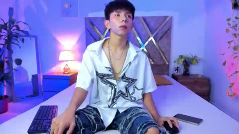 Snapshot of hyunjin_sun chatting on 03.26.26 Son Hyunjin online show from 03.26.26