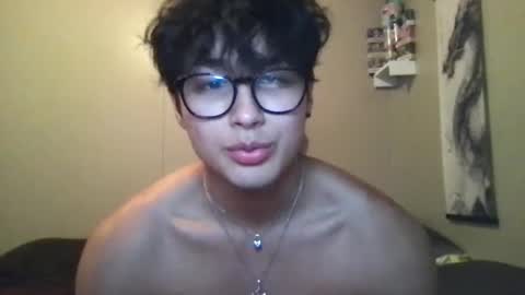 Snapshot of hyunluv chatting on 10.02.25 hyunluv online show from 10.02.25