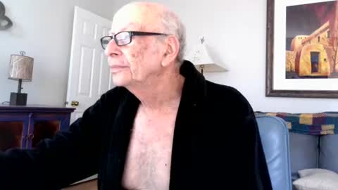 Snapshot of i12cuu12c2 chatting on 10.11.25 i12cuu12c2 online show from 10.11.25