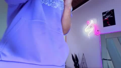 Snapshot of i_am_kelvis_ chatting on 01.07.26 kelvis online show from 01.07.26