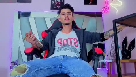 Snapshot of i_am_kelvis_ chatting on 01.17.26 kelvis online show from 01.17.26