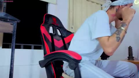 Snapshot of i_am_kelvis_ chatting on 03.02.26 kelvis online show from 03.02.26