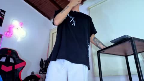 Snapshot of i_am_kelvis_ chatting on 03.27.26 kelvis online show from 03.27.26