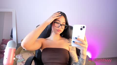 Snapshot of i_babbyyy chatting on 01.31.25 Helloouu im  Abigail call me Abi  MY NEW SHEDULE  IS 1030PM online show from 01.31.25