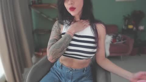 Lana Banana online show from 01.23.25