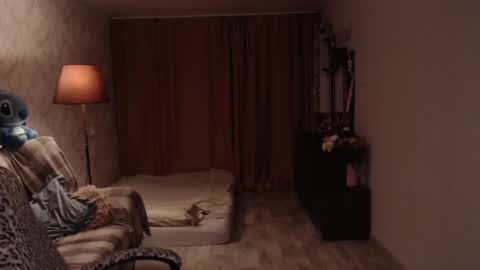 Snapshot of i_love_icecream chatting on 12.12.24 elisabeth online show from 12.12.24