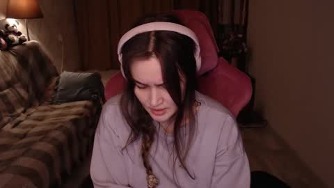 Snapshot of i_love_icecream chatting on 12.18.24 elisabeth online show from 12.18.24