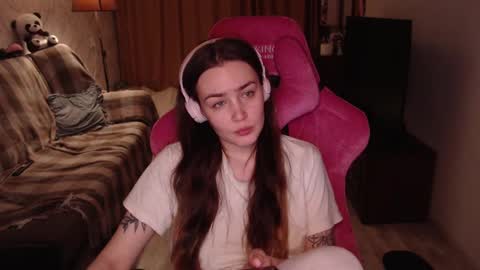 Snapshot of i_love_icecream chatting on 12.27.24 elisabeth online show from 12.27.24