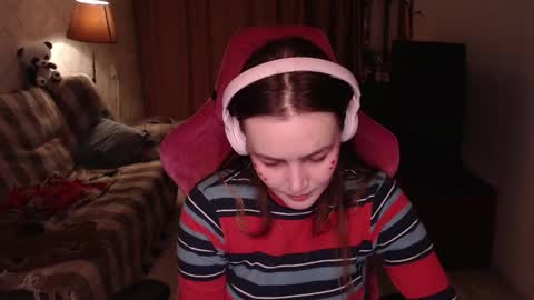 Snapshot of i_love_icecream chatting on 01.06.25 elisabeth online show from 01.06.25