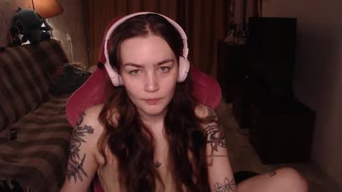 Snapshot of i_love_icecream chatting on 01.13.25 elisabeth online show from 01.13.25