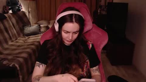 Snapshot of i_love_icecream chatting on 01.16.25 elisabeth online show from 01.16.25