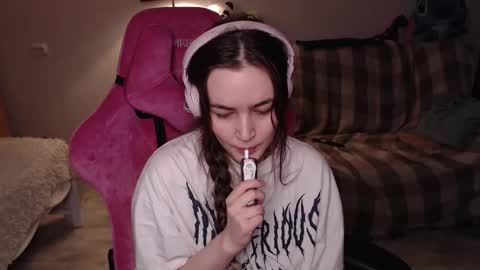 Snapshot of i_love_icecream chatting on 01.31.25 elisabeth online show from 01.31.25